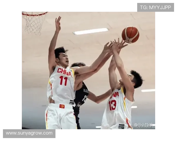 张博源单场27分力压全队 半场表现惊艳